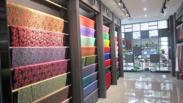 Verified China supplier - Wujiang Tanqiu Yuanfeng Weaving Factory