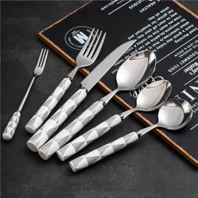 China Viable Fast Delivery Hotel Stainless Steel Dinner Knife Fork Silverware Set Steak Tea Spoon Cutlery Set for sale