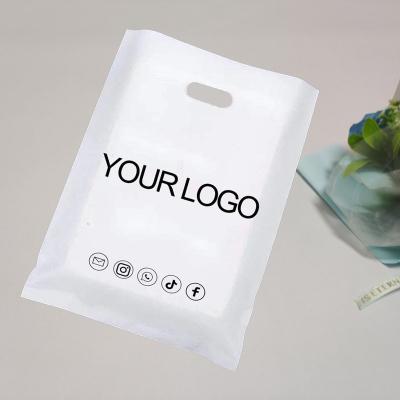 China Customized Recyclable Biodegradable Eco - Friendly Plastic Bag Clothing Packaging Bag For Clothing for sale