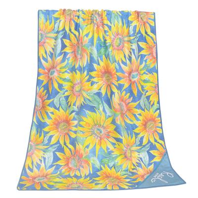 China Sustainable Custom Printing Waffle Free Microfiber Sand Beach Towel With Zipper Pocket for sale