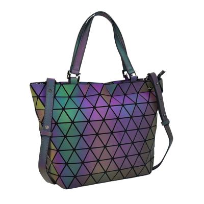 China Newspaper Used Bright Geometric New Shoulder Women's Ever-changing Trend Portable Folding Bucket Bag for sale