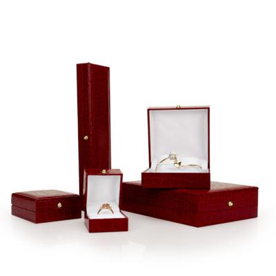 China Custom PU Red Leopard Morden Logo Luxury Jewelry Box Packaging for sale