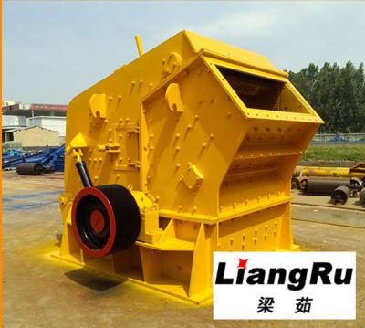 China Ore Quarry Impact Crusher Machine 110 KW 100 - 180 TPH Mobile Cone Crusher for sale