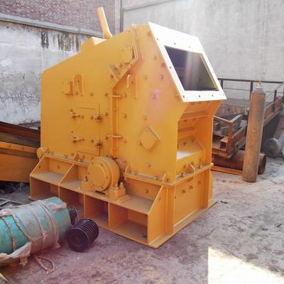 China Primary Cement Construction Impact Crusher Machine 37 - 630kw Steady Performance for sale