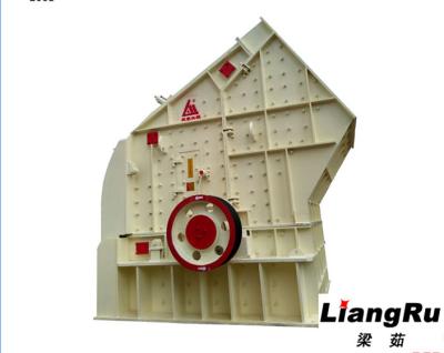 China Hydraulic Fine Impact Crusher Machine Capacity 50 - 80 T / H High Waer- Resisting Plate for sale