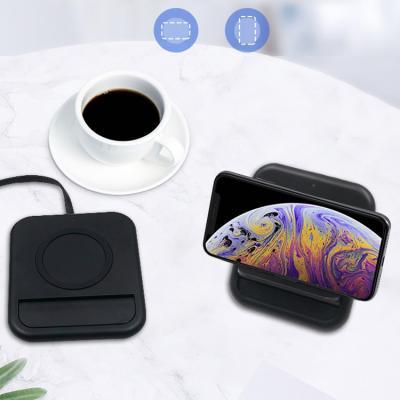 China Phone Charging Smart Phone Mini Folding Wireless Charger 10W Fast Charging Multifunctional Protection for sale