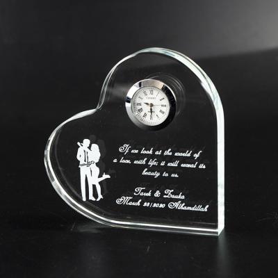 China Wholesale Europe Canton heart k9 crystal clock souvenirs personalized custom engraved crystal logo photo frame for wedding gifts for sale