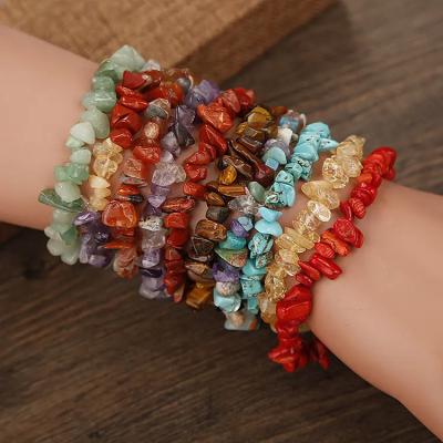 China Europe Natural crystal gemstone 7 chakra bracelet Luxury feng shui rose quartz amethyst citrine carnelian chip stone bead bracelets for sale