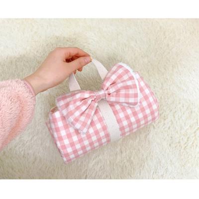 China Wholesale Breathable Heart Shaped Bowknot Cotton Lattice Pet Mat Portable Pet Blanket for sale