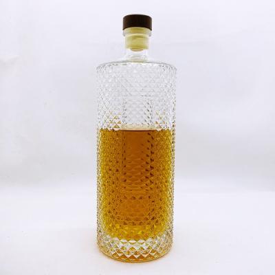 China Custom Glass Beverage Bottle With Cork Cap 1L Liquor Whiskey Bottle Empty Glass Bottle For Vodka Gin Rum for sale