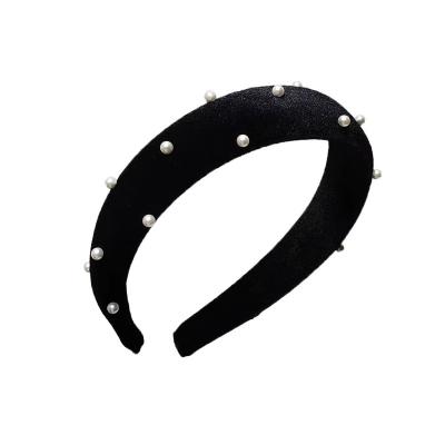 China Retro Ladies Hair Decoration Black Velvet Pearl Headband Female High Top Headhoop Showing Face Small Elegant Wide Brimmed Pressed Hair Headdress for sale