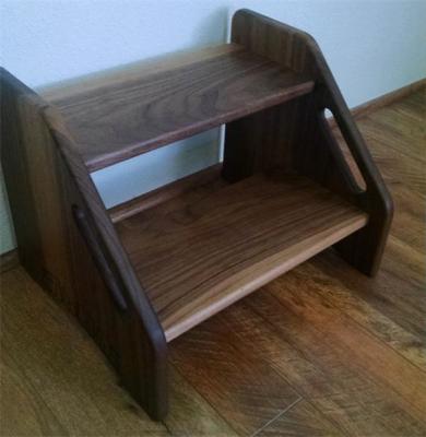 China Modern Oak Natural Wood Small Wooden Kids Step Stool With Handles Chair Stool for sale