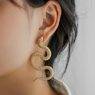 China TRENDY punk crazy twisted snake earrings for women Brinco fashion jewelry personality gold color metal animal long drop earrings women for sale