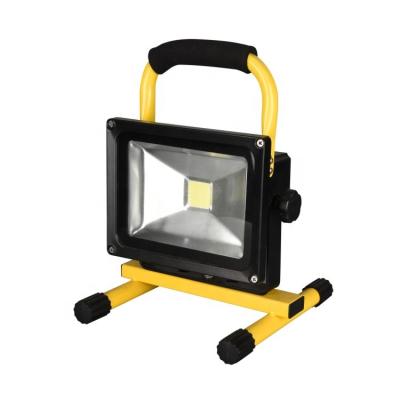 China Garden 20W 1500lm Multifunctional Waterproof COB LED Magnetic Rechargeable Floodlight for sale