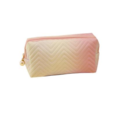 China Durable Gradient Color Makeup Bag for Women Zipper Pu Leather Cosmetic Pouch Travel Large Female Make Up Bag for sale