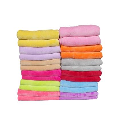 China Microfiber FLANNEL Folded Bed Cover Solid Color Wholesale Cheap Flannel Summer Blanket Blanket for sale