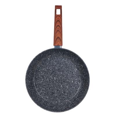 China Good Quality Modern Hot Selling Frying Pan Wood Handle Frying Pan Heavy Duty Induction for sale