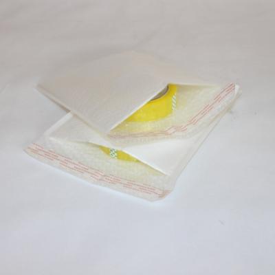 China Good Quality Waterproof Wholesale White Durable Envelope Bubble W Bang Mailer Bag For Package for sale