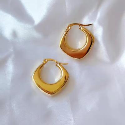 China Simple Stainless Steel Chunky Hoop Earrings For Women Fashion 18K Gold Plated Hypoallergenic Earring Jewelry TRENDY Chunky Hoop Earrings For Women for sale