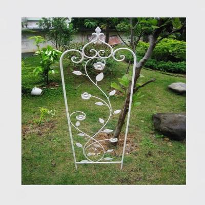 China Vintage Design Factory Price White Metal Garden Trellis ECO-FRIENDLY for sale