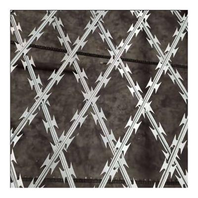 China Protection Performance 200g Zinc Galvanized 7.5*15cm Welded Razor Mesh Fence for sale