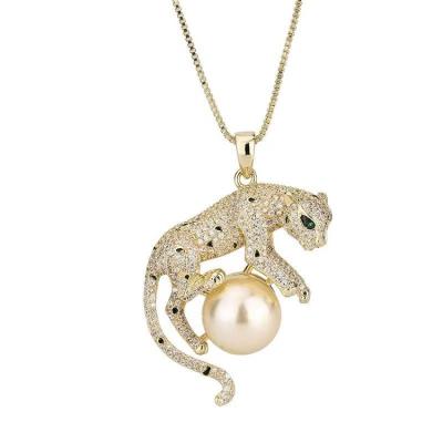 China New environmental friendly personality lead-free fashion exaggerated gold leopard inlaid 14mm pearl accessory men's and women's necklace pendants for sale