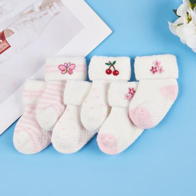 China Pink Funny Boy Girl Christmas Boys Classic Fun Unisex Girls Loose Cotton Breathable Kids Grab Socks for sale