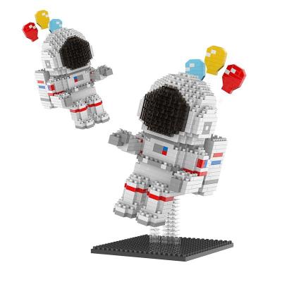 China Space Puzzle Assembly Hot Children's Astronaut Construction Toy Hot Sale Toy Amazon Plastic Model Toy Doll for sale