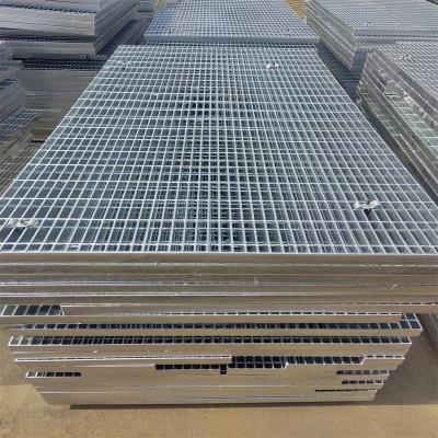 China Modern And Industrial Heavy Duty Galvanized Steel Trench Grate / Hinged Drain Grate Cover for sale