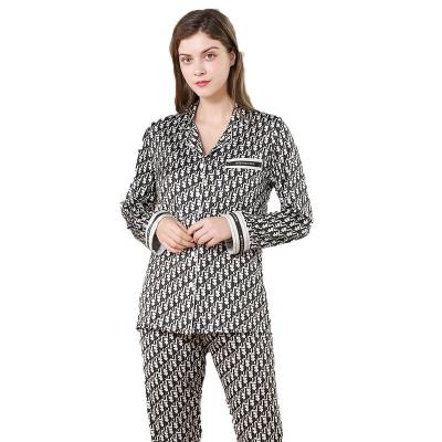 China Most Popular QUICK DRY Lady Night Wears Plus Size Satin Sleepwear Spandex Pajamas Long Sleeve Painted Posie Satin Pajamas for sale