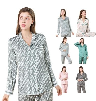 China QUICK DRY Warm Casual Satin Spandex Pajamas Hot Sale Lady's Loungewear Lady Loungewear Long Sleeve Painted Posie Korean Sleepwear for sale