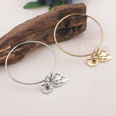 China FASHIONABLE Women Adjustable 18K Gold Plated Stainless Steel Love Heart Mommy Charm Bangle Bracelet for sale