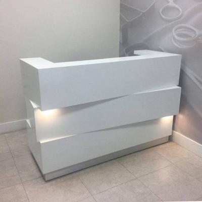 China Bespoke Wood Retail Checkout Counter With Built - In LED Elegant Style for sale