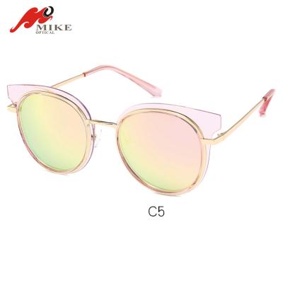 China 2019 Fashion Trendy Cat Eye Sunglasses uv400 Polarized Sunglasses Women Pink Lens for sale