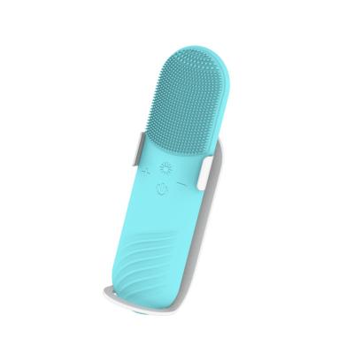 China Portable Electric Waist Trimmer DEEP CLEANING Wash Silicone Scrub Pore Detergent Rotation Facial Cleansing Brush for sale