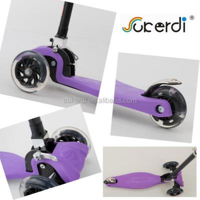 China New PU 3 wheel mini folding mini maxi kick n go foot pedal HS code scooter for sale