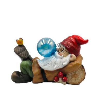 China China Solar Light Outdoor Garden Gnomes Solar Gnome Garden Polyresin Solar Light Statue for sale