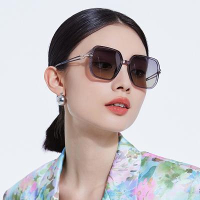 China Square In Stock 2024 New Brand Retro Sun Glasses Big Skeleton Line Frame Polarized Gradient Eyeglasses for All Faces UV400 Women Sungla for sale