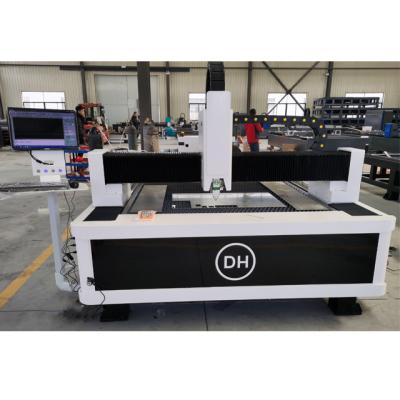 China DAHE Hot Sale 1000W CNC Fiber Laser Cutter and China 1500W Fiber Laser Cutter Water Cooled Cutting Machine for sale