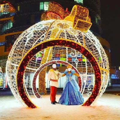 China Commercial Use 2023 Custom Christmas Street Decoration Ball Shape Modeling Giant Multicolor 3D LED Lights Pattern Light Christmas Ball for sale