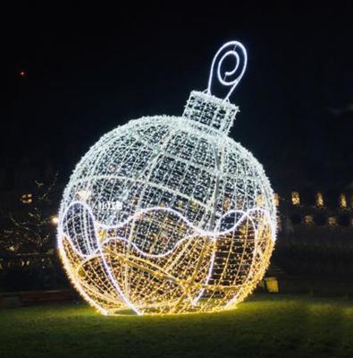 China Commercial Outdoor Waterproof OEM/ODM 3D LED Pattern Light Christmas Ball Ornament Arch Ball Giant Lights For Shopping Malls for sale