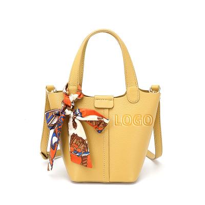 China 2022 Fashion High Quality Wholesale Women's Custom Genuine Leather Handbags Logo Real Leather Bucket Bags Designer for sale