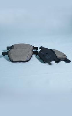 Китай Ford Low Dust Brake Pad Set для передней и задней позиций продается