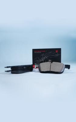 China LR019627 Front And Rear Ceramic Brake Pad Set For Enhanced Road Safety for sale