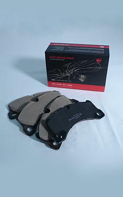 China Porsche Brake Pads With Wear Sensor And Shims for sale