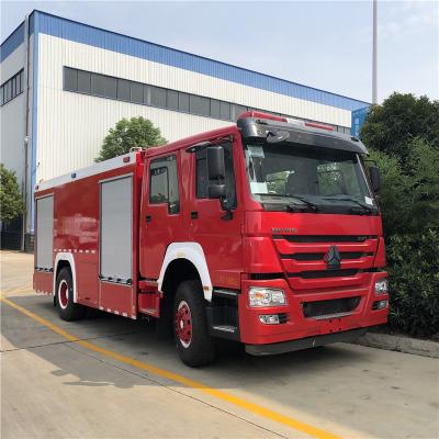 China euro 4x2 2 HOWO 266hp 8000 liters fire truck dimension 8600x2300x2800mm for sale