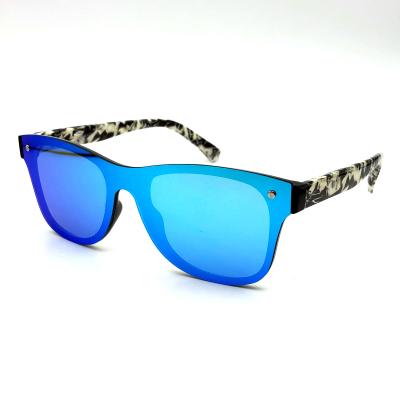 China Fashion Sunglasses Customized New High Quality PC Lens Style Fashion Sunglasses for sale