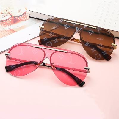 China Fashion Sunglasses Cool Designer Sunglasses Sun Glasses For Women 2021 for sale