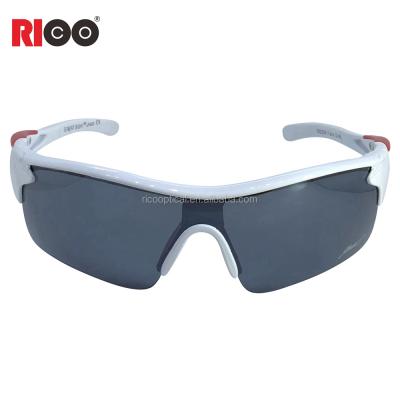 China Custom Factory Sports Recycling Plastic Polarized Sunglasses For Cyclist for sale