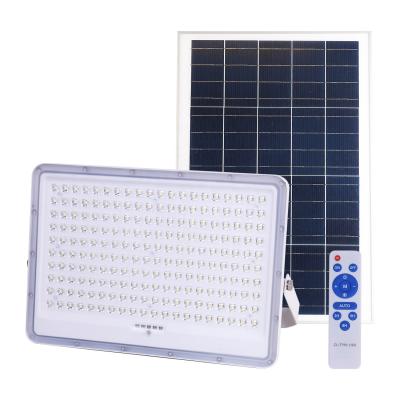 China Sports New LED Solar Stadium Flood Light With Competitive Price With Remote Control Outdoor IP66 Flood Light for sale